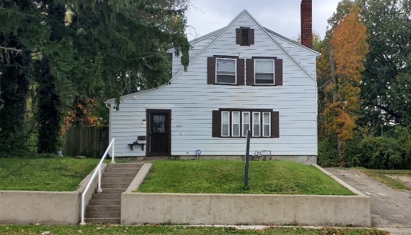 Building Photo - 803 N Gettysburg Ave