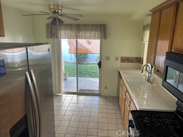 Foto del edificio - 1318 Pleasant Valley Ave