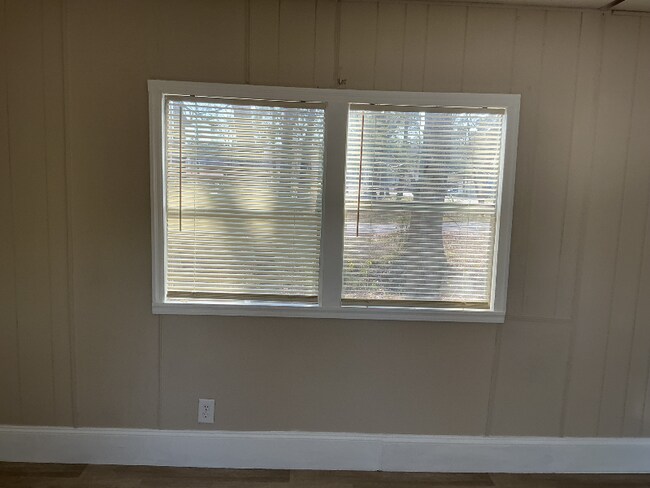 Foto del edificio - 619 Prosperity Dr