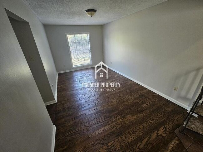 Building Photo - 5808 Lynnfield Cove
