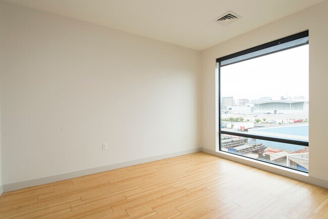 Foto del edificio - 320 D St