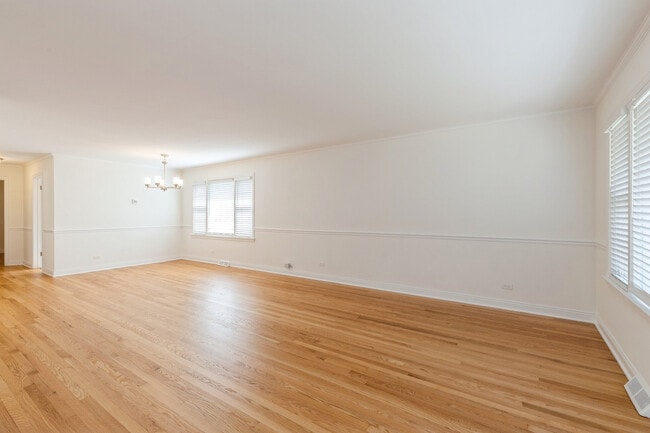 Foto del edificio - 5018 Dobson St