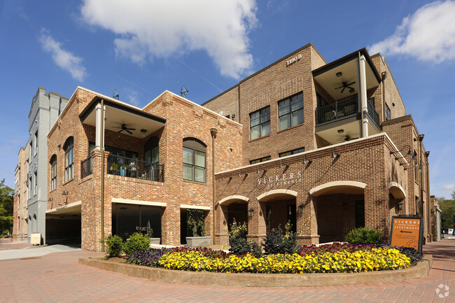 Foto del edificio - Vickers Roswell