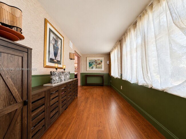 Foto del edificio - 1720 SW 11th Terrace