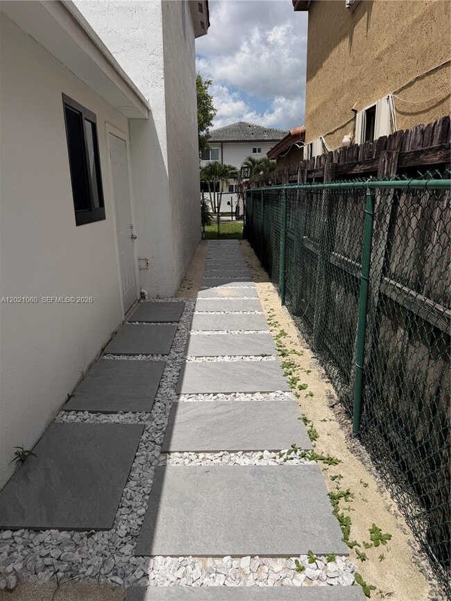 Building Photo - 16536 SW 54th St