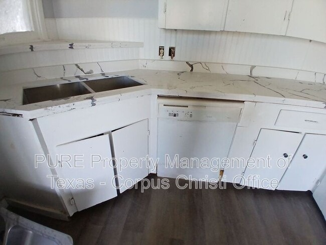 Building Photo - 1506 Crosby St