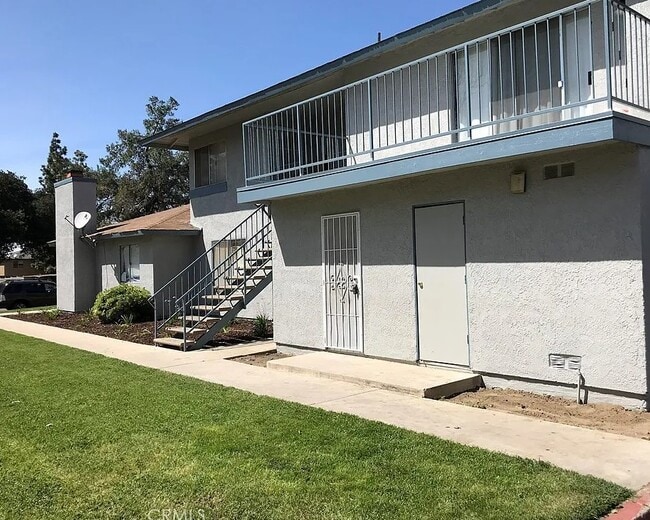 Photo - 1208 Post St (Redlands, CA) House