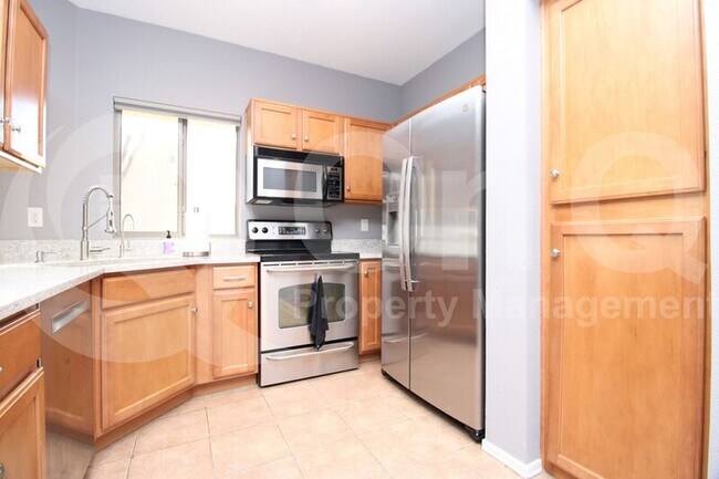 Foto del edificio - 1716 W Cortez St