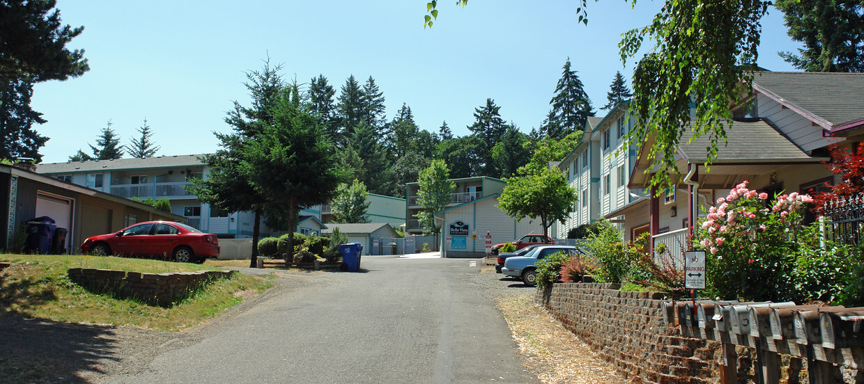 Primary Photo - Bella Vista Apartments
