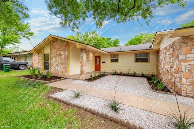 4 br, 2 bath House - 9804 Chukar Cir photo'
