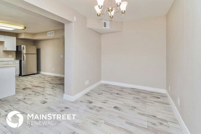 Foto del edificio - 1735 E Warren Pl