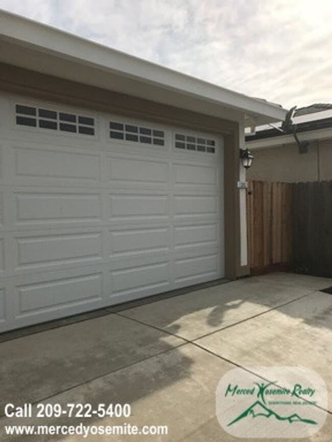Building Photo - $100 discount for 2 year lease! Appointmen...