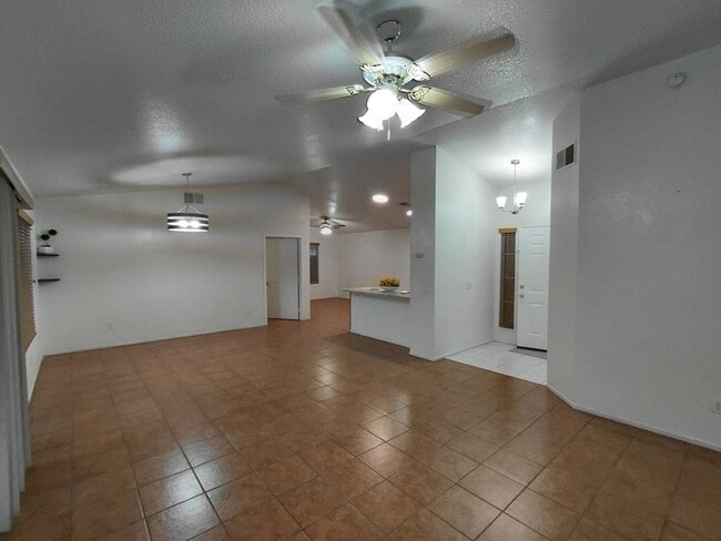 Foto del edificio - 936 Alameda St