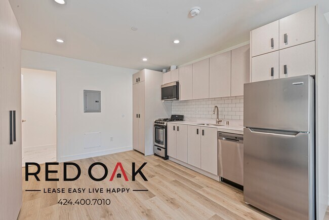 Foto del edificio - ~2 Months FREE~ Newly Refurbished Studio w...