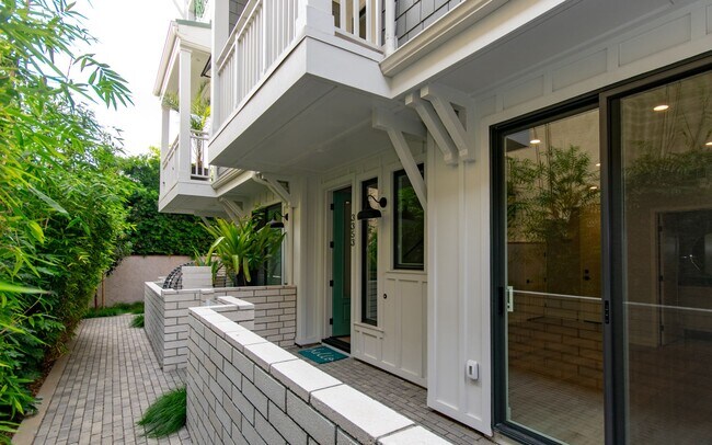 Foto del edificio - Want to live in the Carlsbad Village!