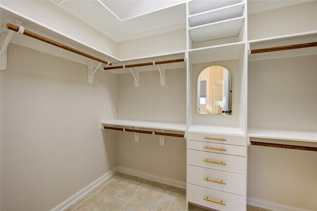 Foto del edificio - 13227 Clover Creek Point Ln