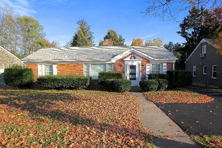 Primary Photo - 1616 Clays Mill Rd