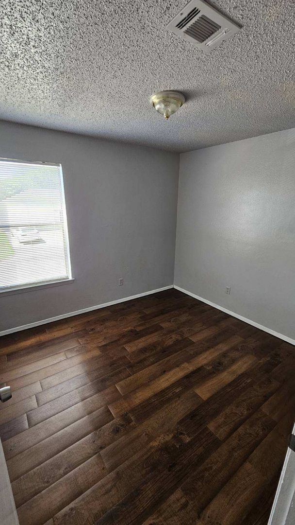 Foto del edificio - 4908 Brianhill Dr