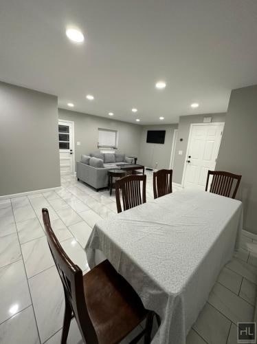 Foto del edificio - MATTHEWS AVENUE