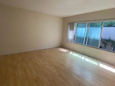 Foto del edificio - 360 Rosecrans St