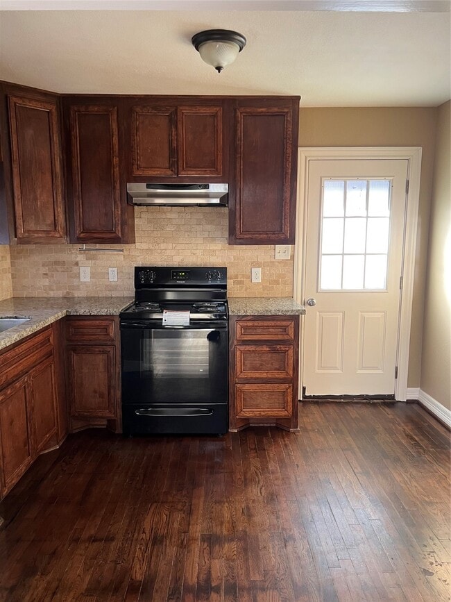 Foto del edificio - 230 Burress St