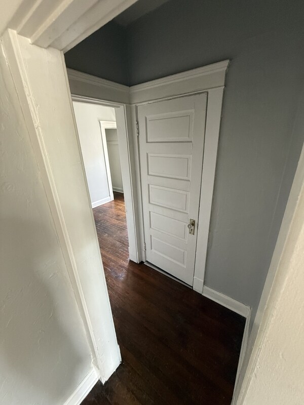 Foto del edificio - 3550 Seymour Ave