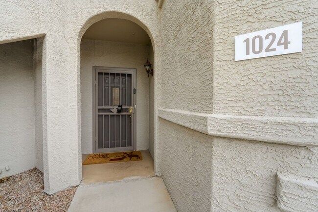 Foto del edificio - Stunning 3-bedroom, 2-bathroom home located in the heart of Scottsdale, AZ.