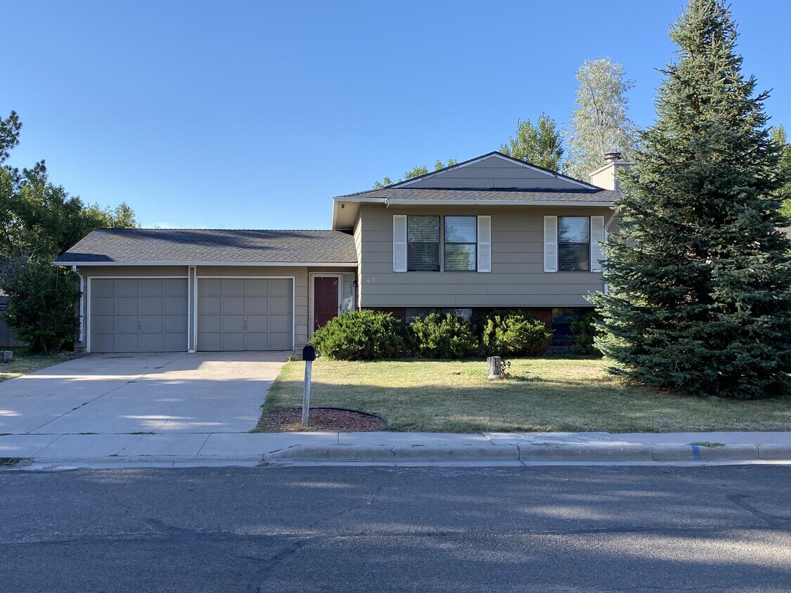5311 Rangeview Dr, Cheyenne, WY 82001 House Rental in Cheyenne, WY