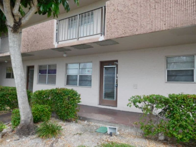 Primary Photo - 8105 NW 61st St