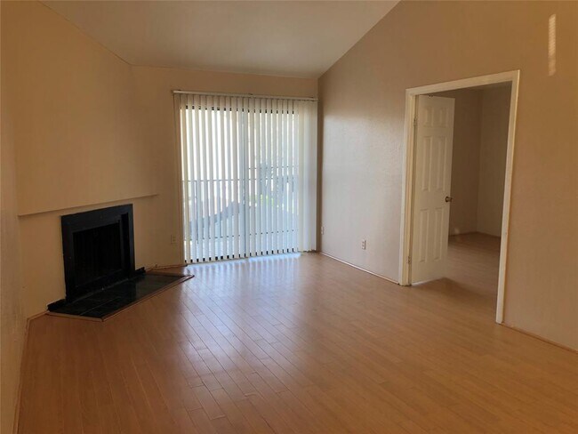 Foto del edificio - 10075 Westpark Dr