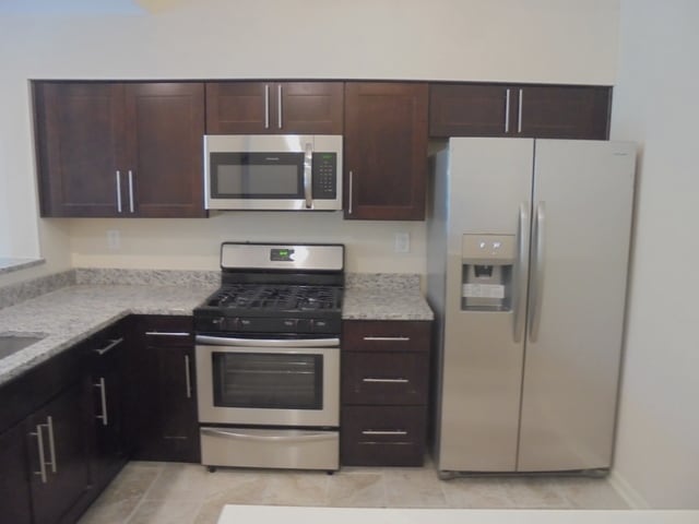 Foto del edificio - 1454 Walnut Hill Ave