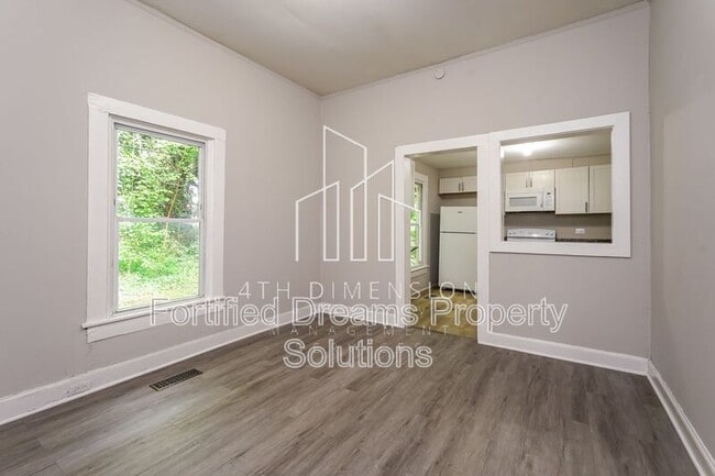 Foto del edificio - 921 23rd St NE