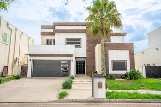 Building Photo - 43 Cassandra St