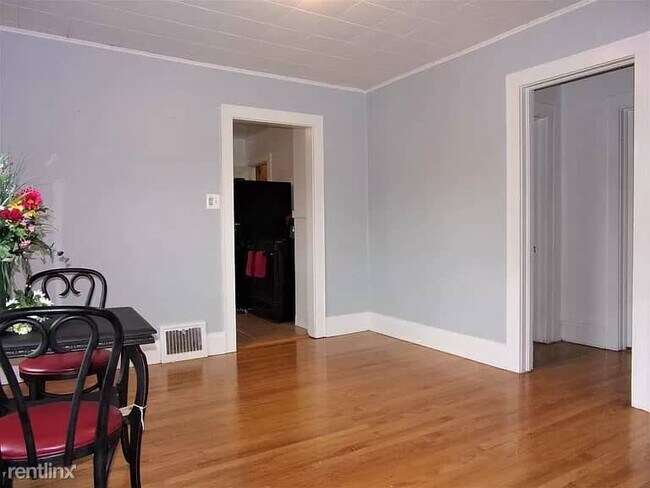 Building Photo - 2 br, 1 bath House - 7310 8th Ave