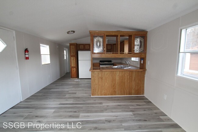 Building Photo - 1 br, 1 bath House - 1250 Glasco Turnpike,...