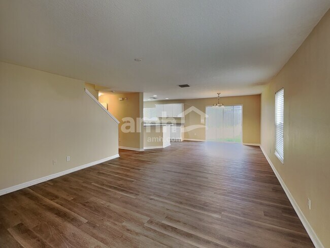 Foto del edificio - 6337 Magnolia Trails Ln