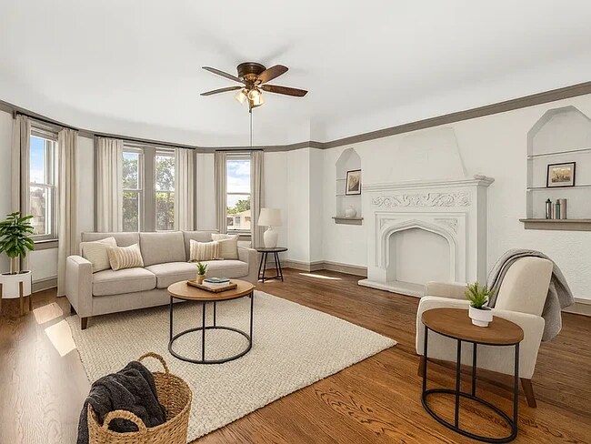 Foto del edificio - 5352 W Sunnyside Ave