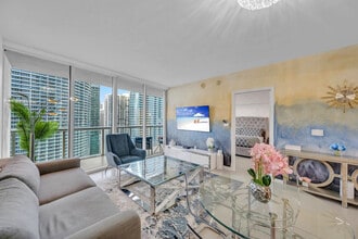 Building Photo - 481 Brickell Ave