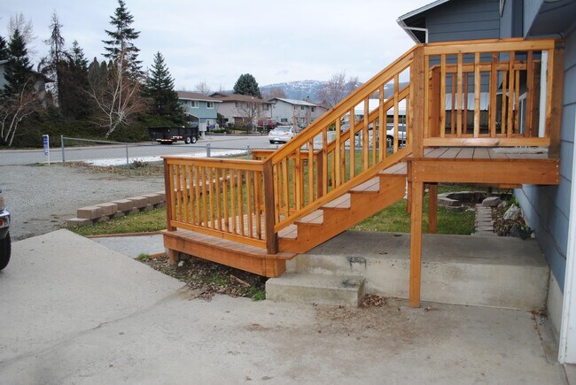 Foto del edificio - 112 Ridgemont Dr