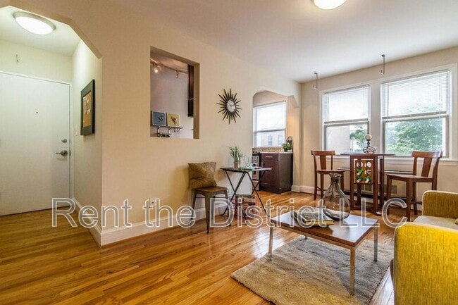 Photo - 1367 K St SE Apartment