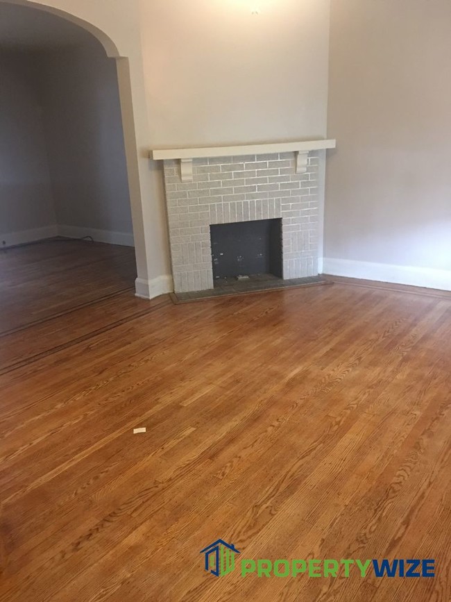 Building Photo - 3322 Ramona Ave - 1
