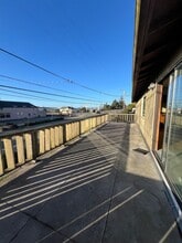 Building Photo - 555 S Empire Blvd