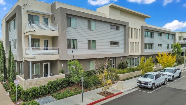 Photo - 1879 Union St Townhome