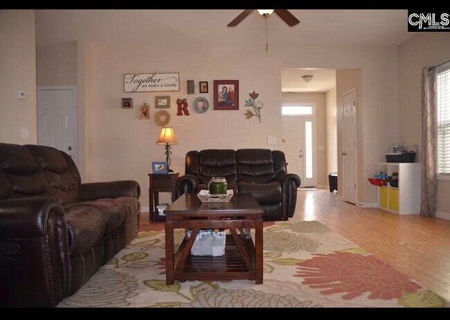 Foto del edificio - 272 Ashmore Ln