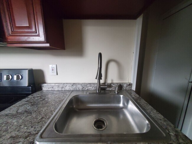 Foto del edificio - 347 N 7th St