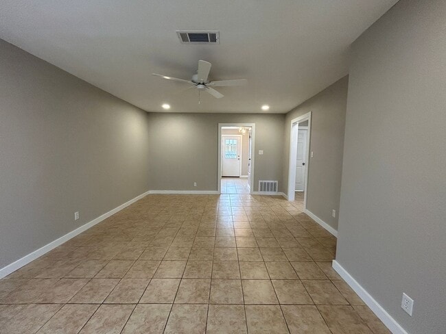 Foto del edificio - Modern 2 Bed for Rent – Minutes from Pinnacle Hills and Pleasant Crossing