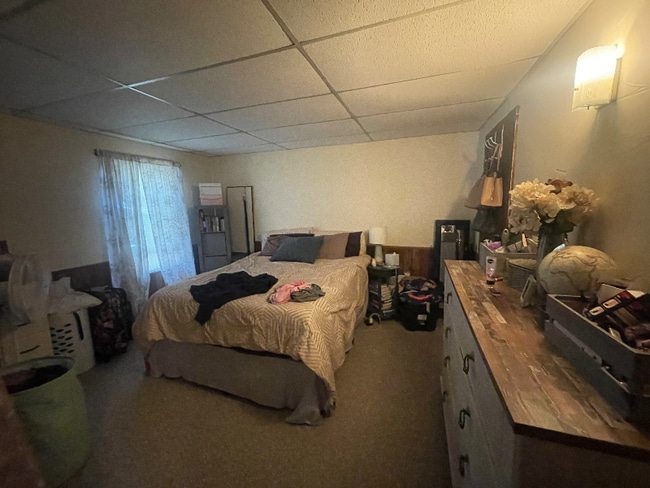 Building Photo - 18 S High St