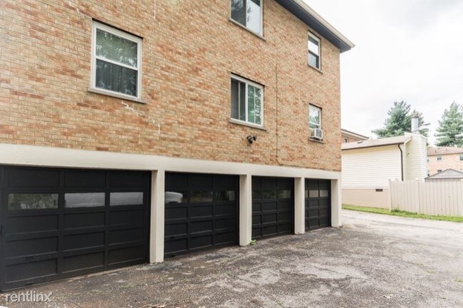 Building Photo - 3904 Lloyd Ave