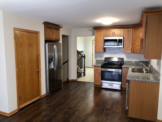 Building Photo - 17201 Loomis Ave