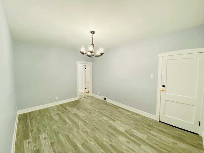 Living room view2 - 2601 W 23rd St
